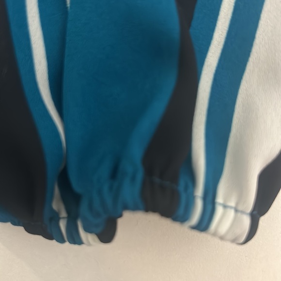 INC STRIPED CROSS FRONT LONG SLEEY TOP IN SIZE SMALL - Picture 6 of 7